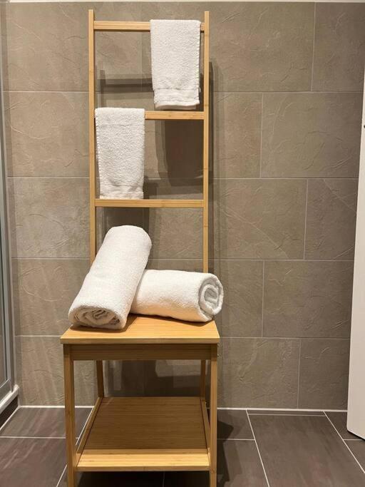 Bran: Design - Apartment Kueche, Parken ,Netflix Bad Rothenfelde Ngoại thất bức ảnh